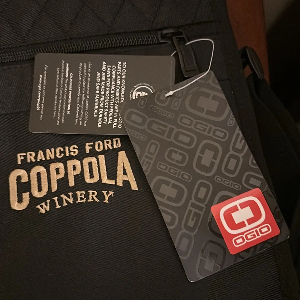 NWT Francis Ford Coppola Winery Ogio Vault 16” Laptop Messenger Bag NEW